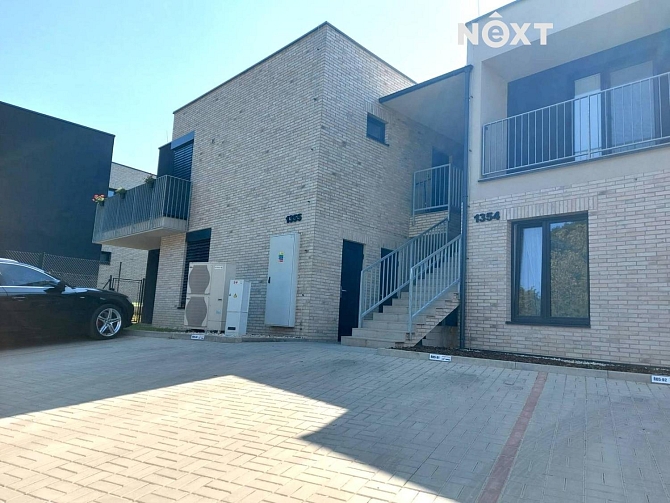 Pronájem bytu 1+kk 31 m², U Riviéry, Zlín-Malenovice