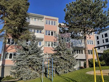 Pronájem bytu 4+1 83 m², třída Tomáše Bati, Zlín