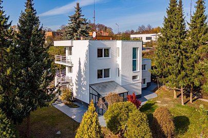 Pronájem domu vila 290 m² pozemek 1028 m², Fabiánka II, Zlín-Kudlov